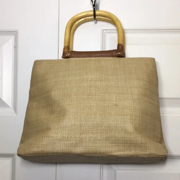 Embroidered Floral Raffia Handbag - Picture 5 of 11